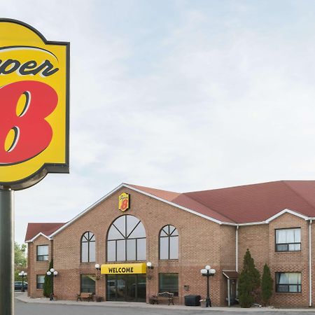 Отель Super 8 Mount Hope/Hamilton International Airport Экстерьер фото